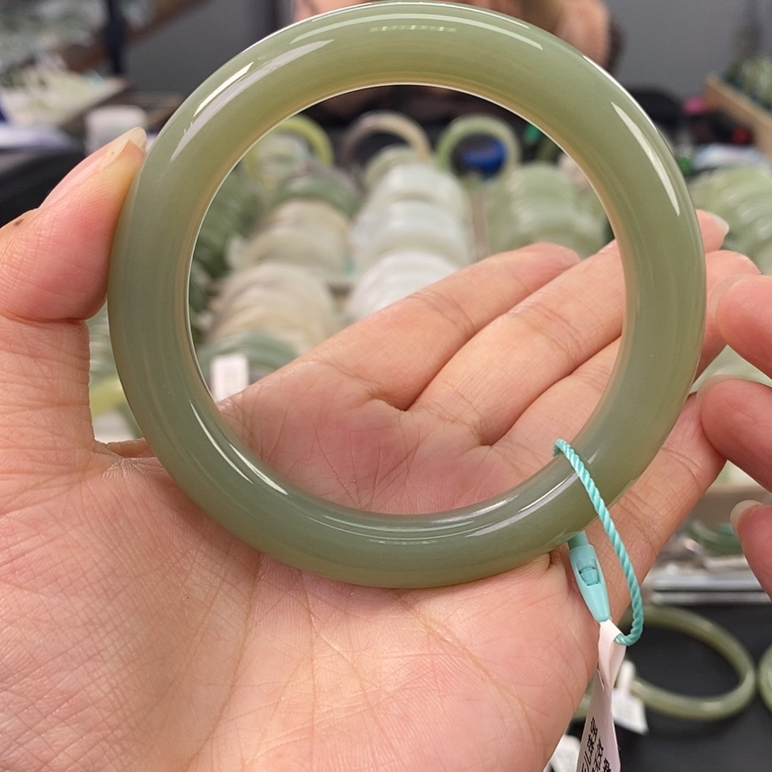 和田玉和田玉手镯58.59未镶嵌