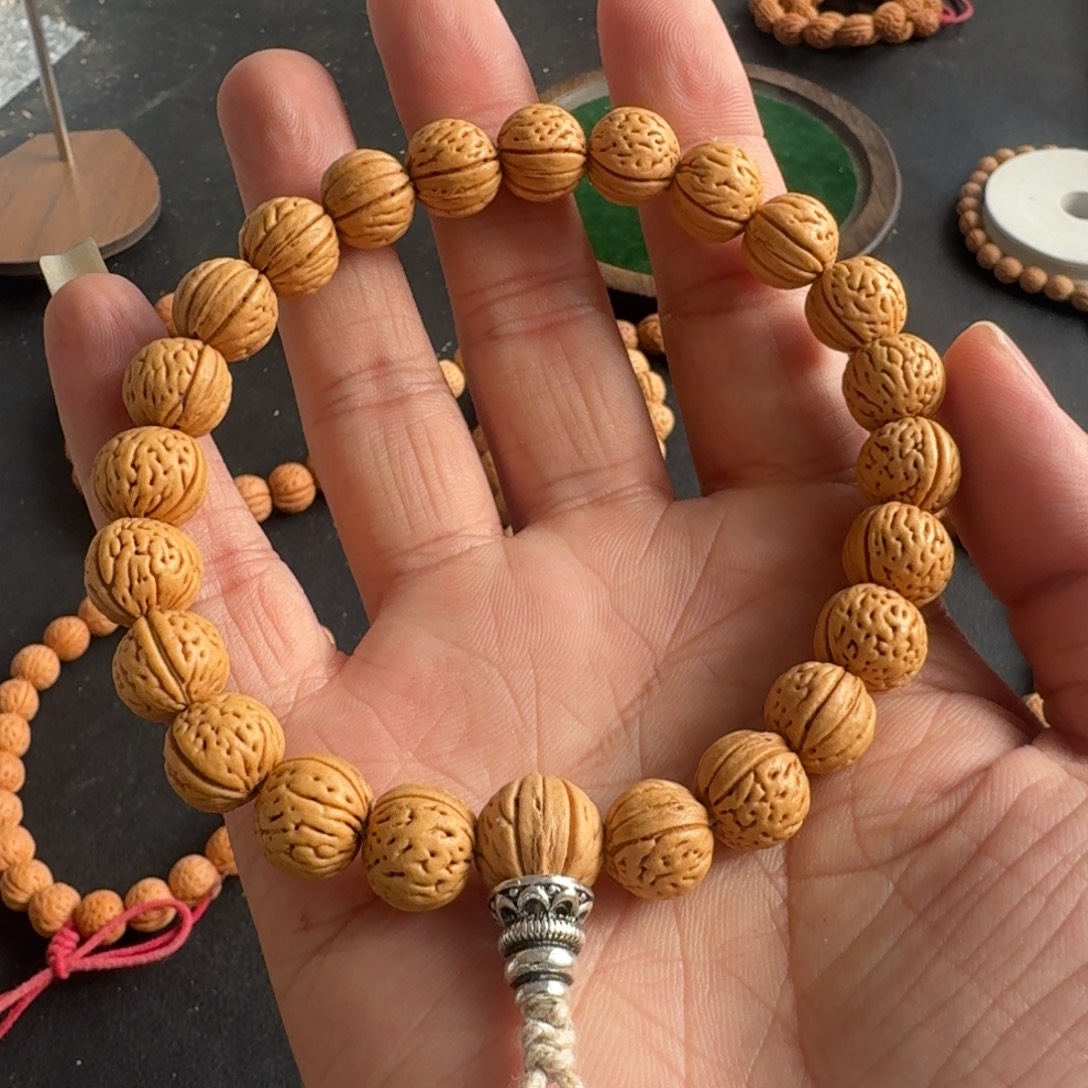 一****小桃核手串110手串