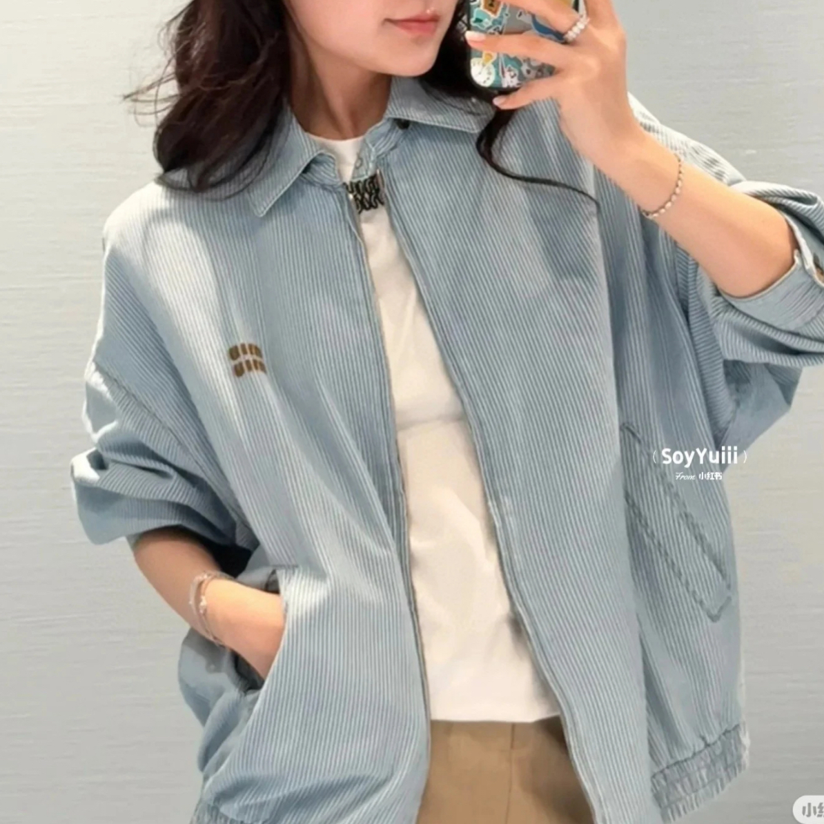 未使用 MIU MIU/缪缪 蓝白条纹外套 36码