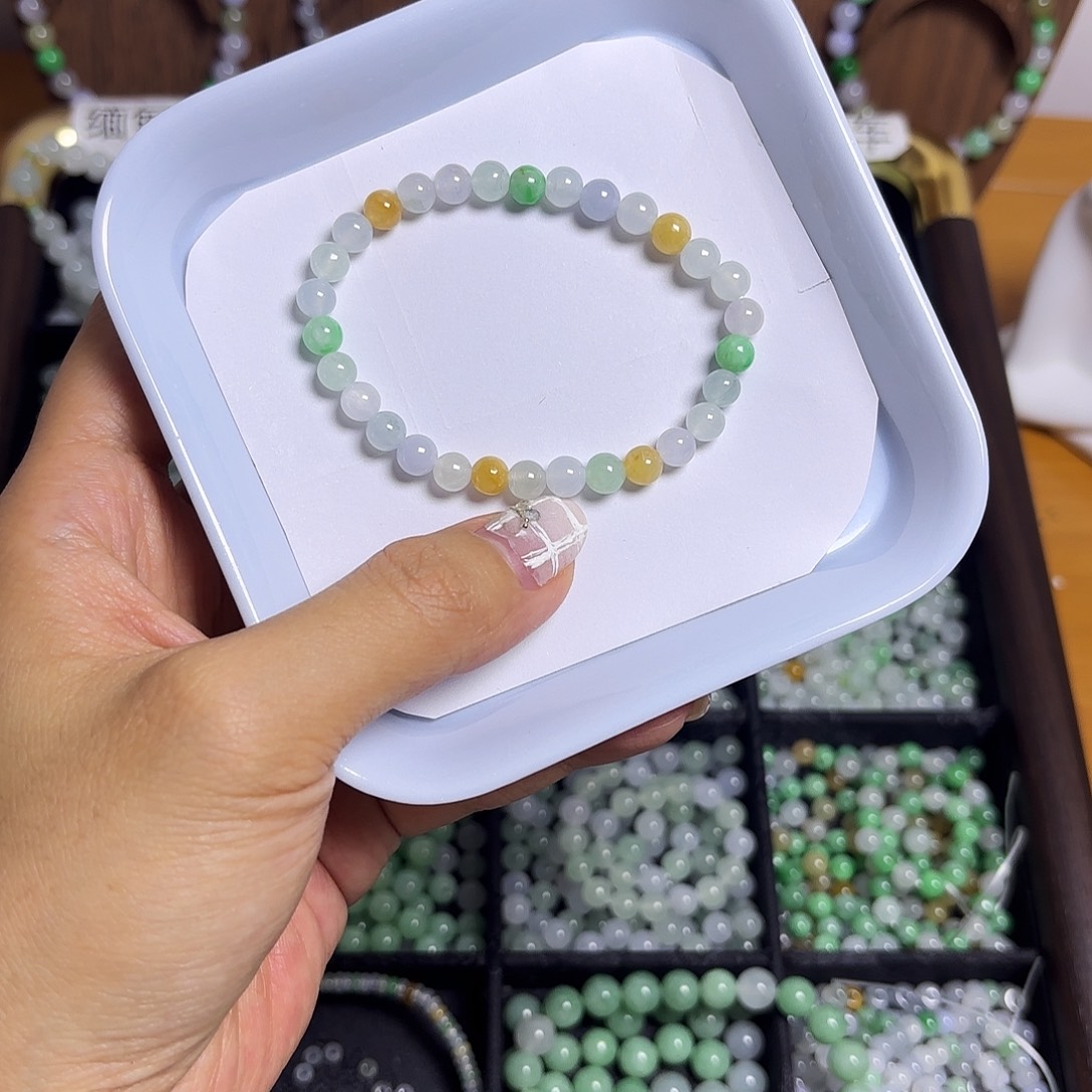 大***娇翡翠散珠多宝珠串