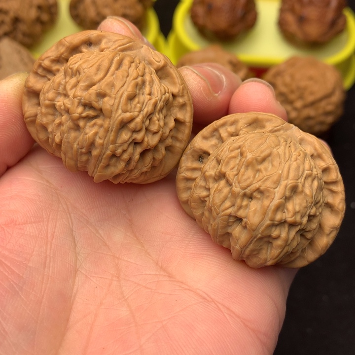 文玩核桃吊坠球白39