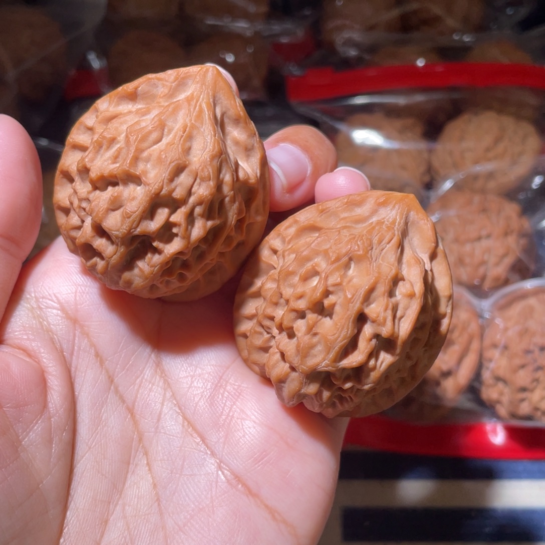 文玩核桃吊坠佛塔鸡心41