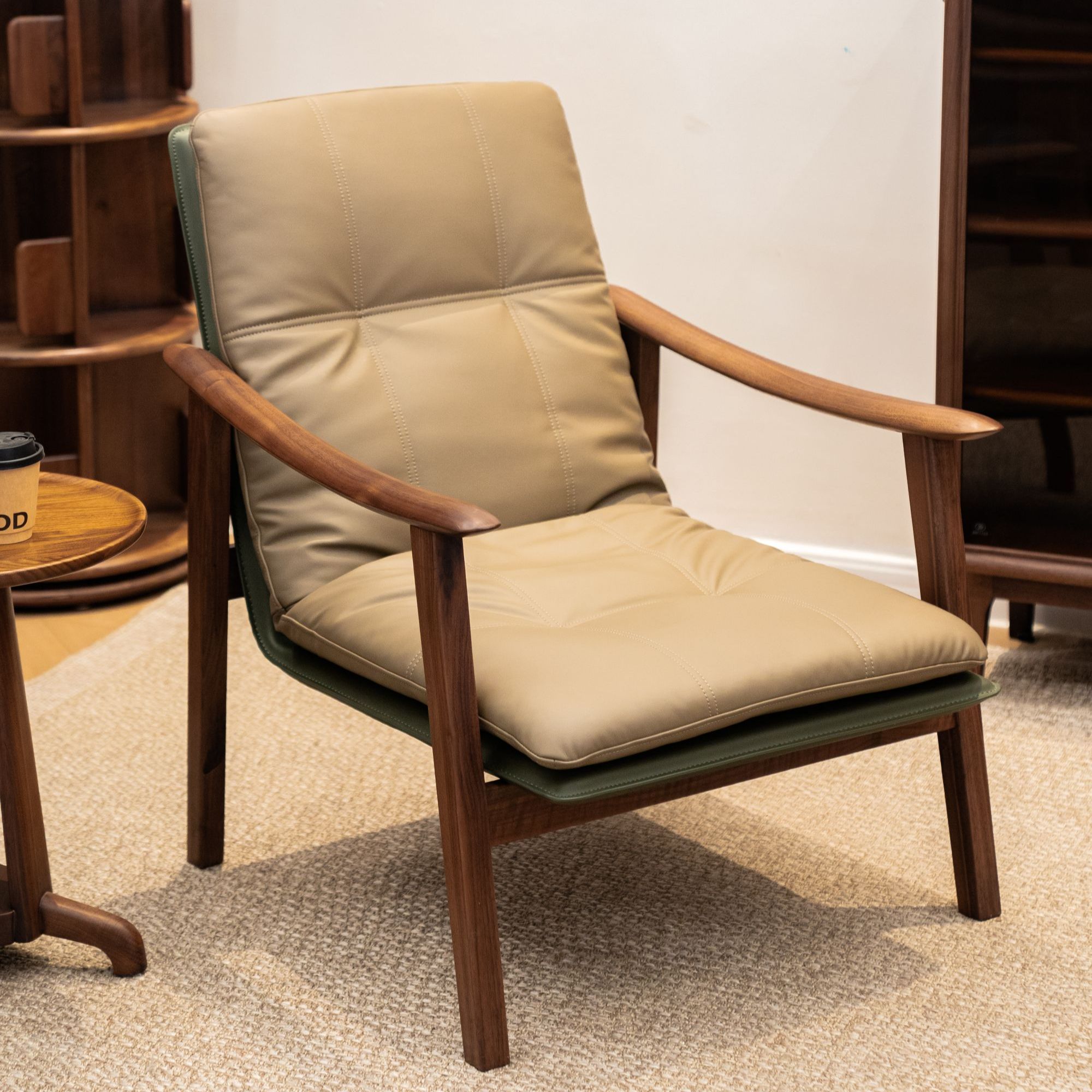 伯克威尔直播间特价北美黑胡桃木实木真皮单人位沙发客厅家用现代