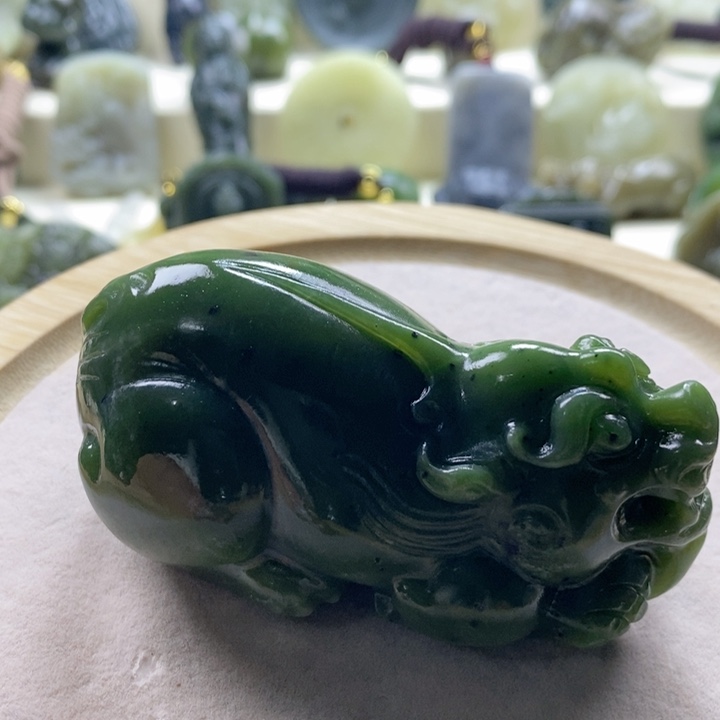 和田玉颈饰未镶嵌用****舞