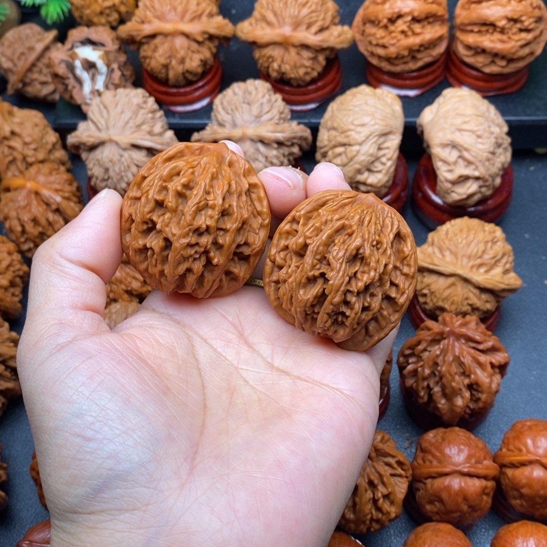 文玩核桃把件41虎头