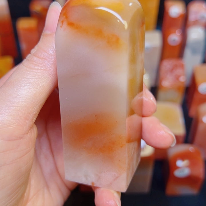 金***麓老挝石老挝精品素章