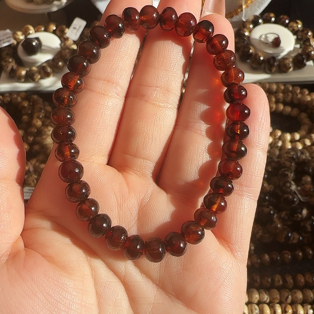 琥珀未镶嵌手链抚顺琥珀