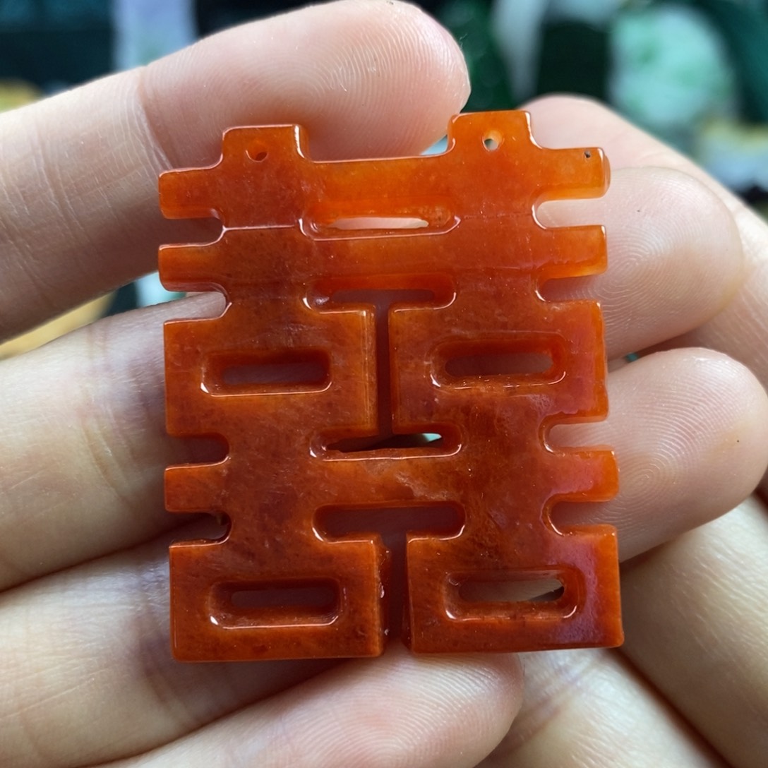 翡翠颈饰未镶嵌吊坠