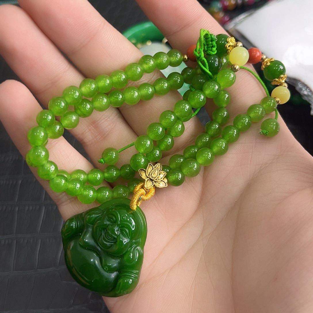 翡翠手镯未镶嵌多样性