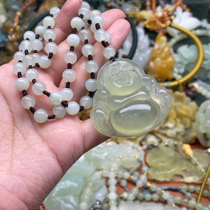 蛇纹石玉吊坠合金