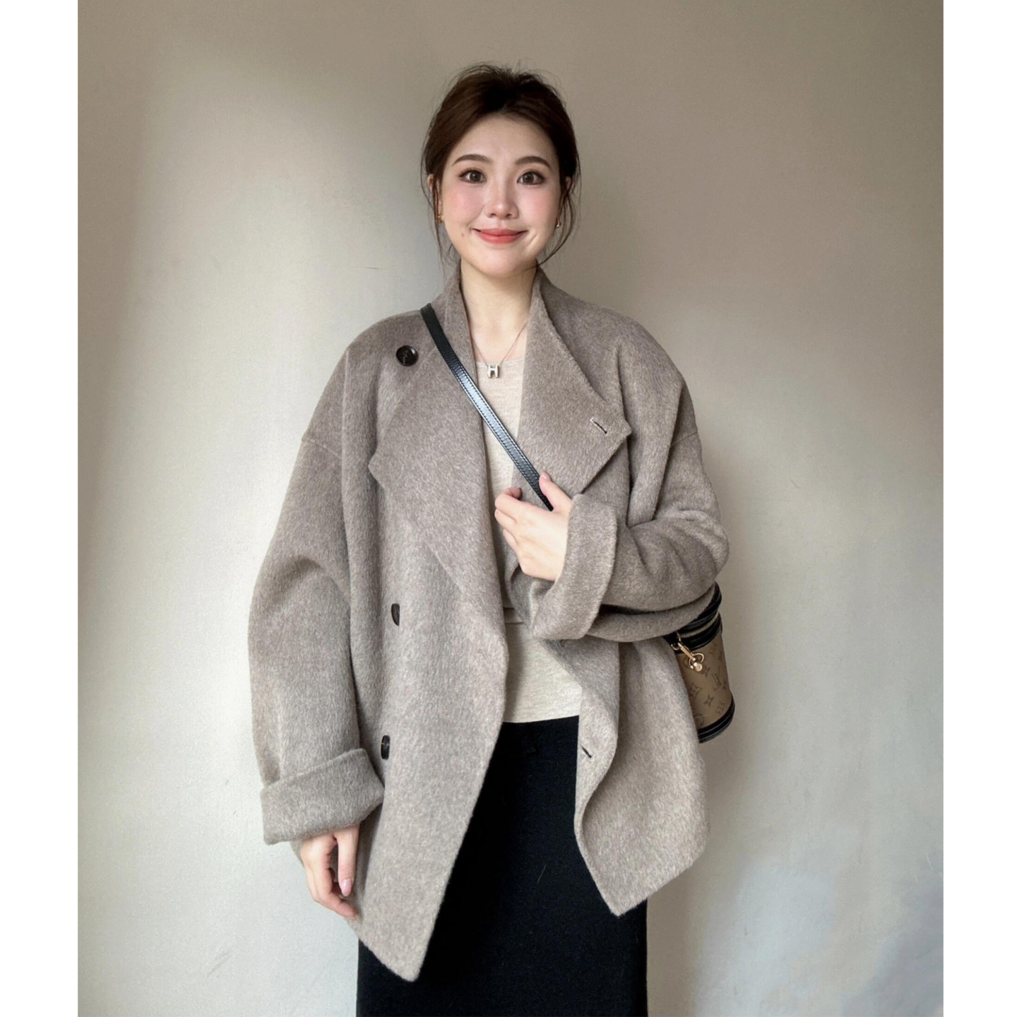 高级感赫本风大衣女2025年新款韩系秋冬季小个子短款显瘦毛呢外套