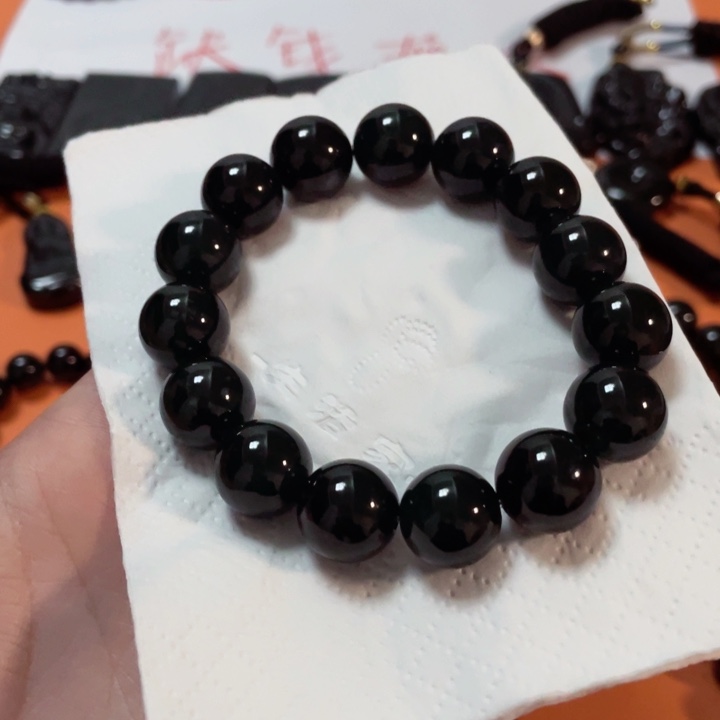 翡翠颈饰未镶嵌孤****u