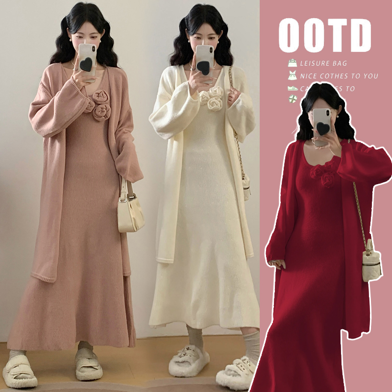 【颜十七】2025新款孕妇秋冬温柔花朵宽松显瘦连衣裙+毛衣外套套装