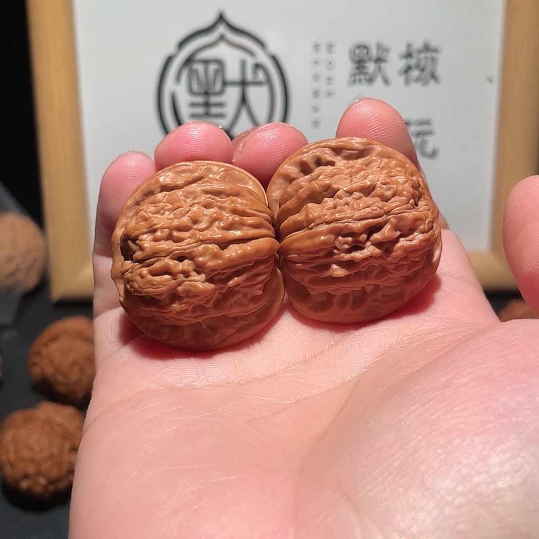 文玩核桃把件36全品汉高楼