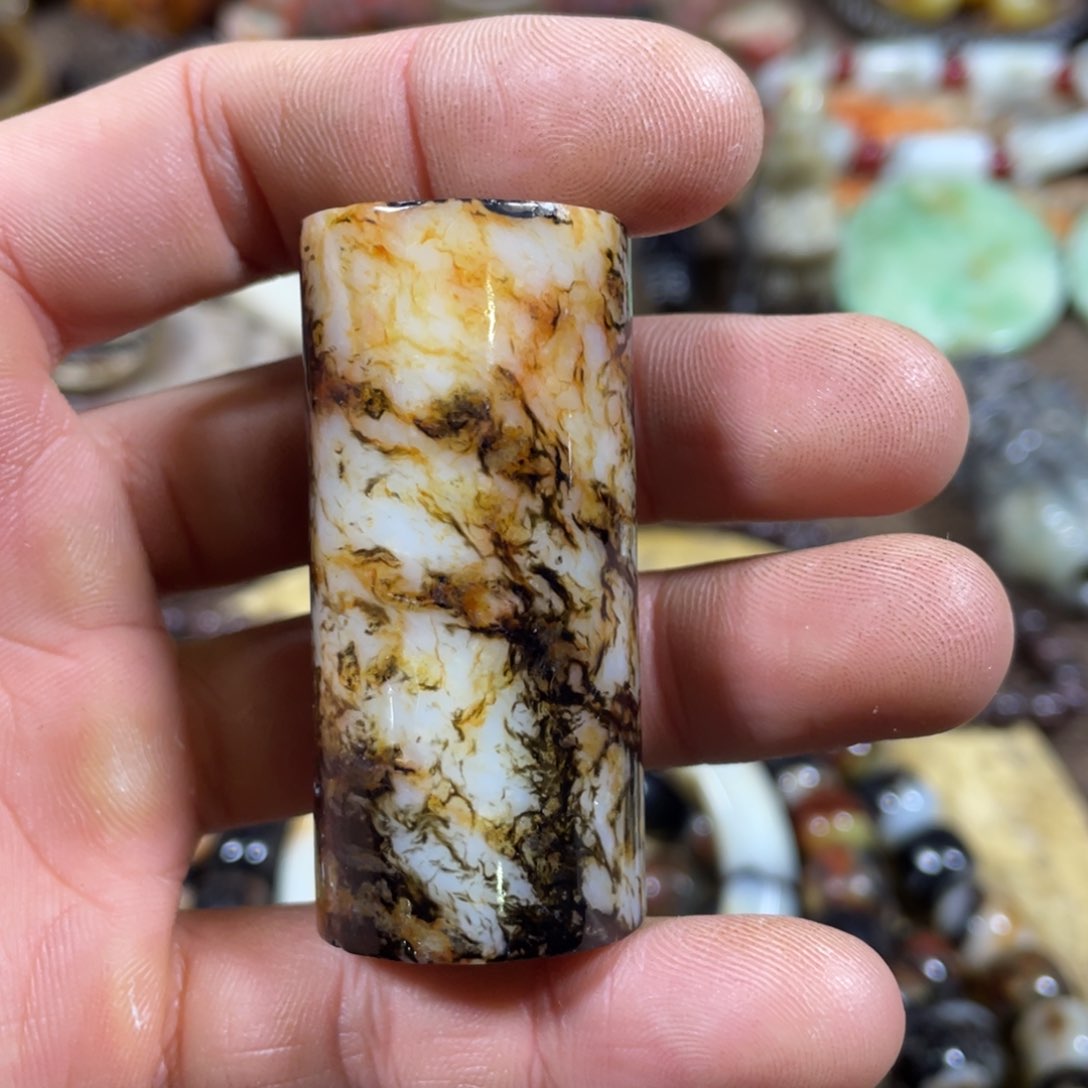 和田玉吊坠(不含链)未镶嵌点*斋