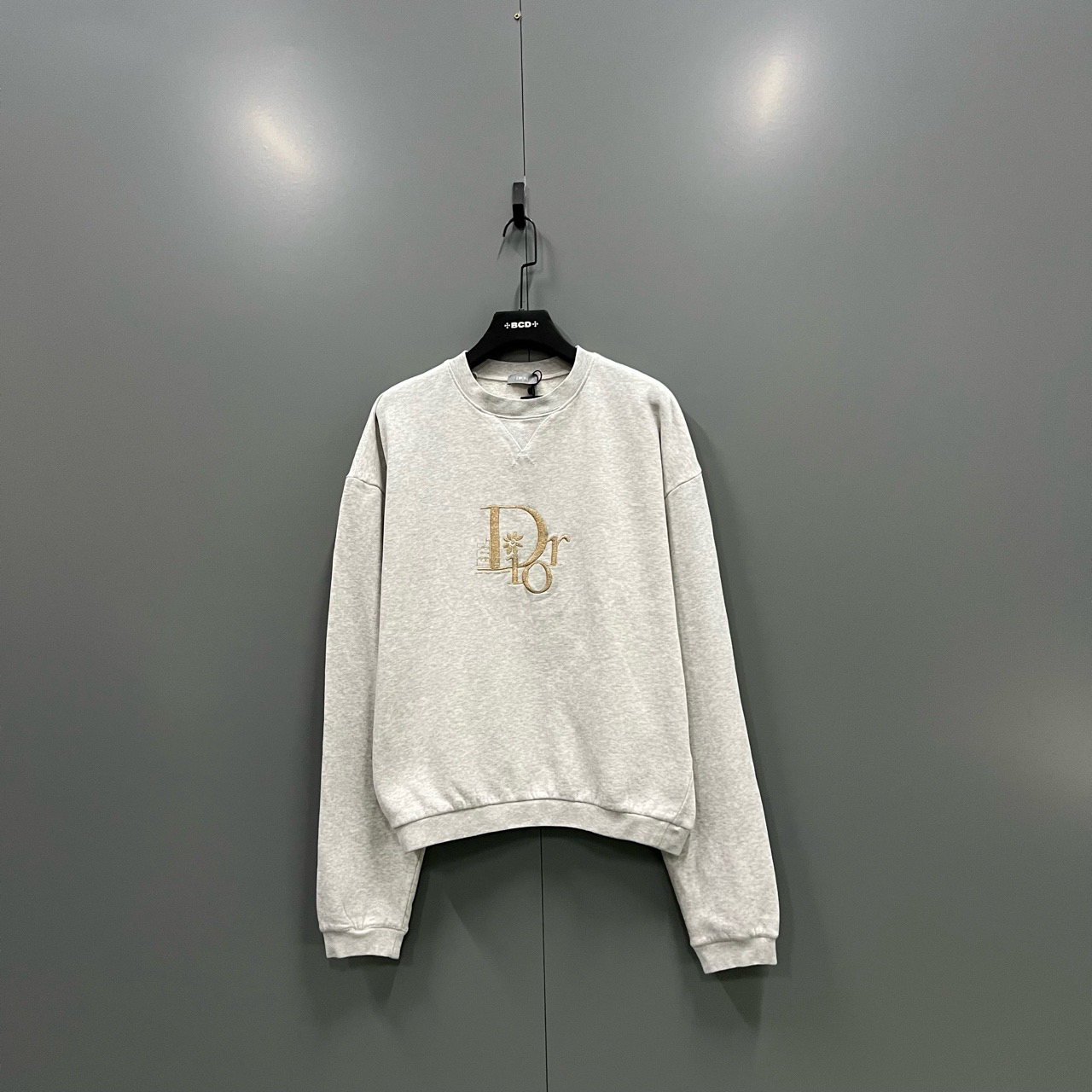 未使用 DIOR/迪奥 (ll) 灰色金线logo刺绣卫衣 M码 全016567