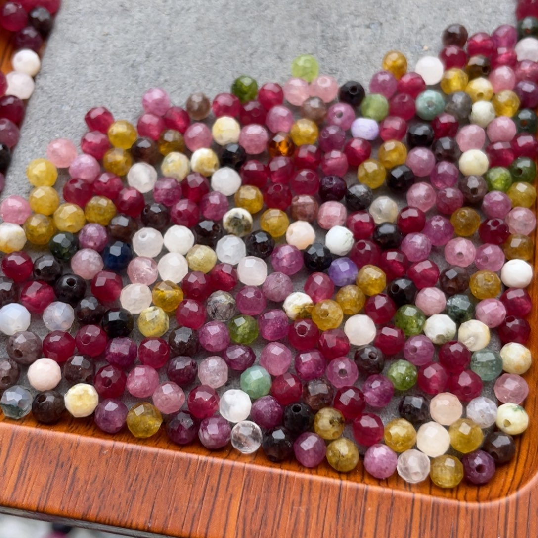 玛瑙/玉髓未镶嵌珠宝半成品碧玺1条卡3.8约120颗