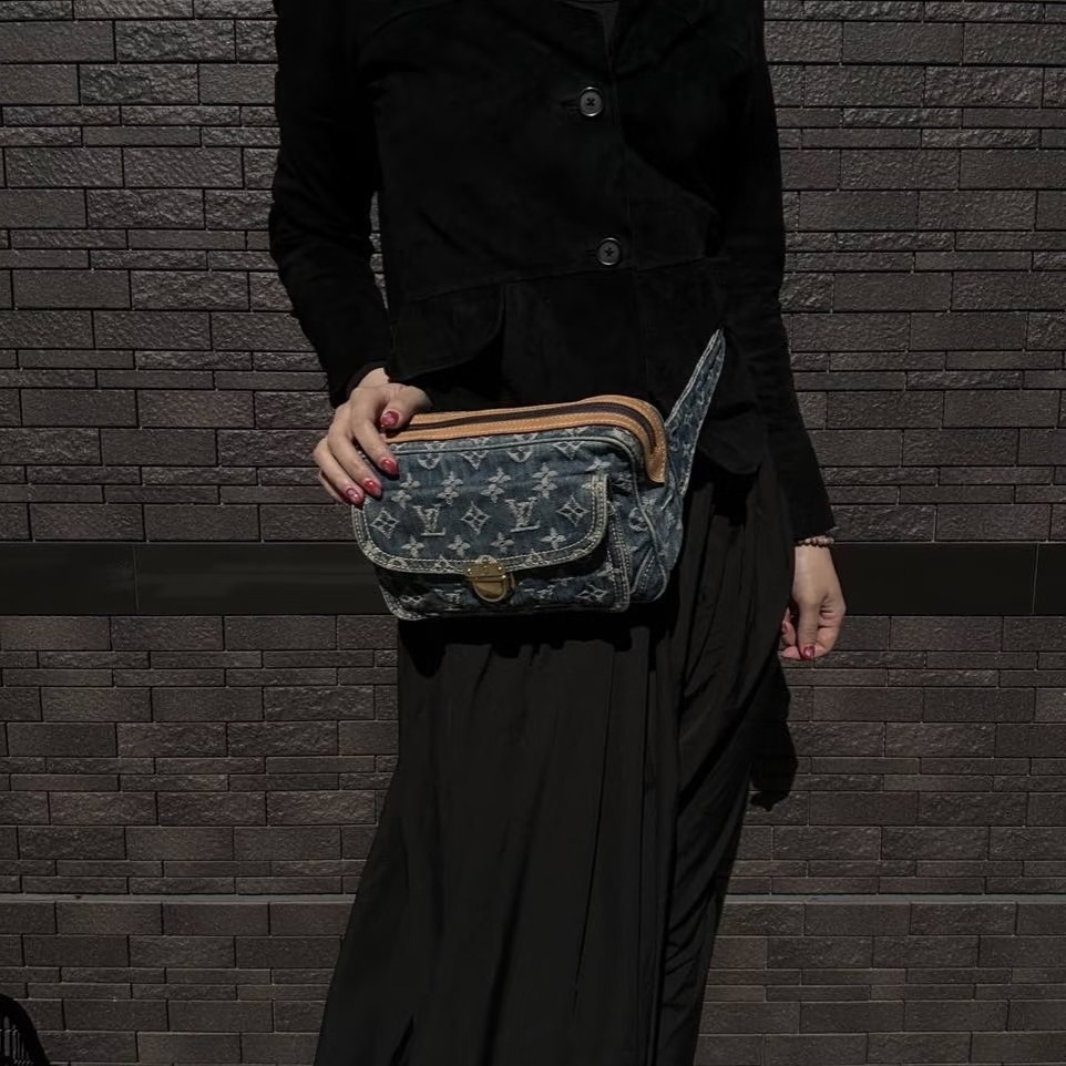 99新 LouisVuitton/路易威登 7884 蓝色丹宁bumbag曼哈顿腰包07