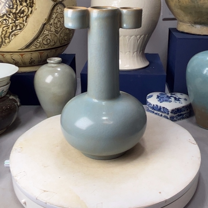 摆件m****✨汝窑贯耳瓶摆件1