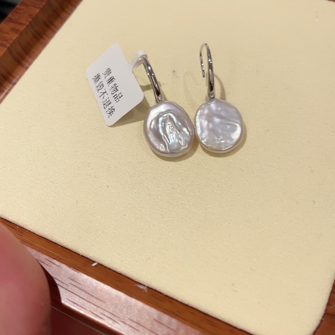 淡水珍珠耳饰合金