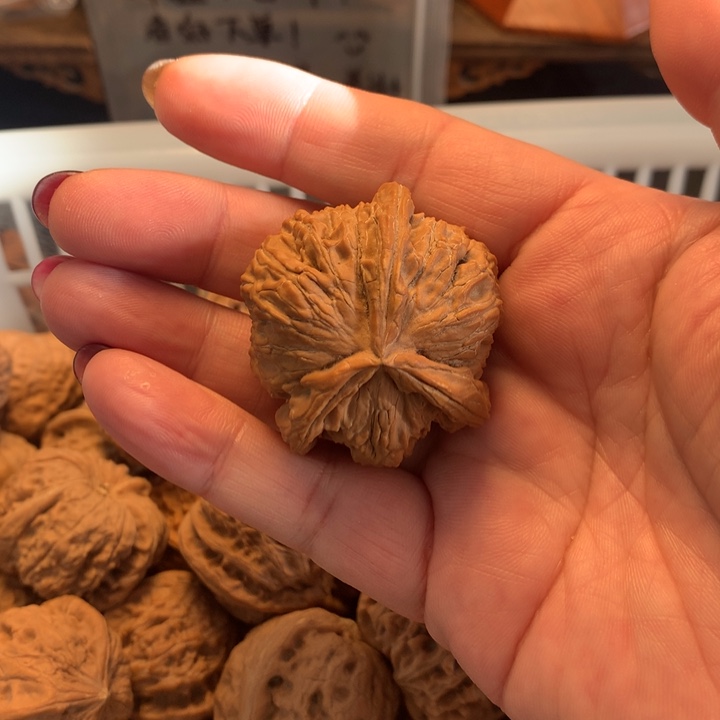 单***粉文玩核桃把件核桃