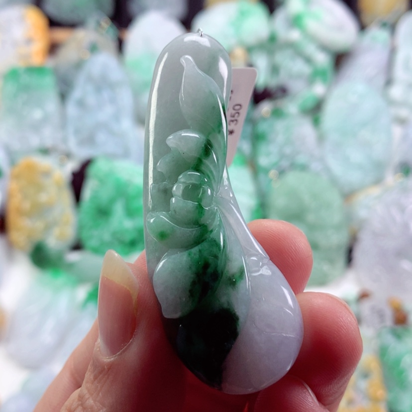 【闪购商品】翡翠吊坠(不含链)未镶嵌