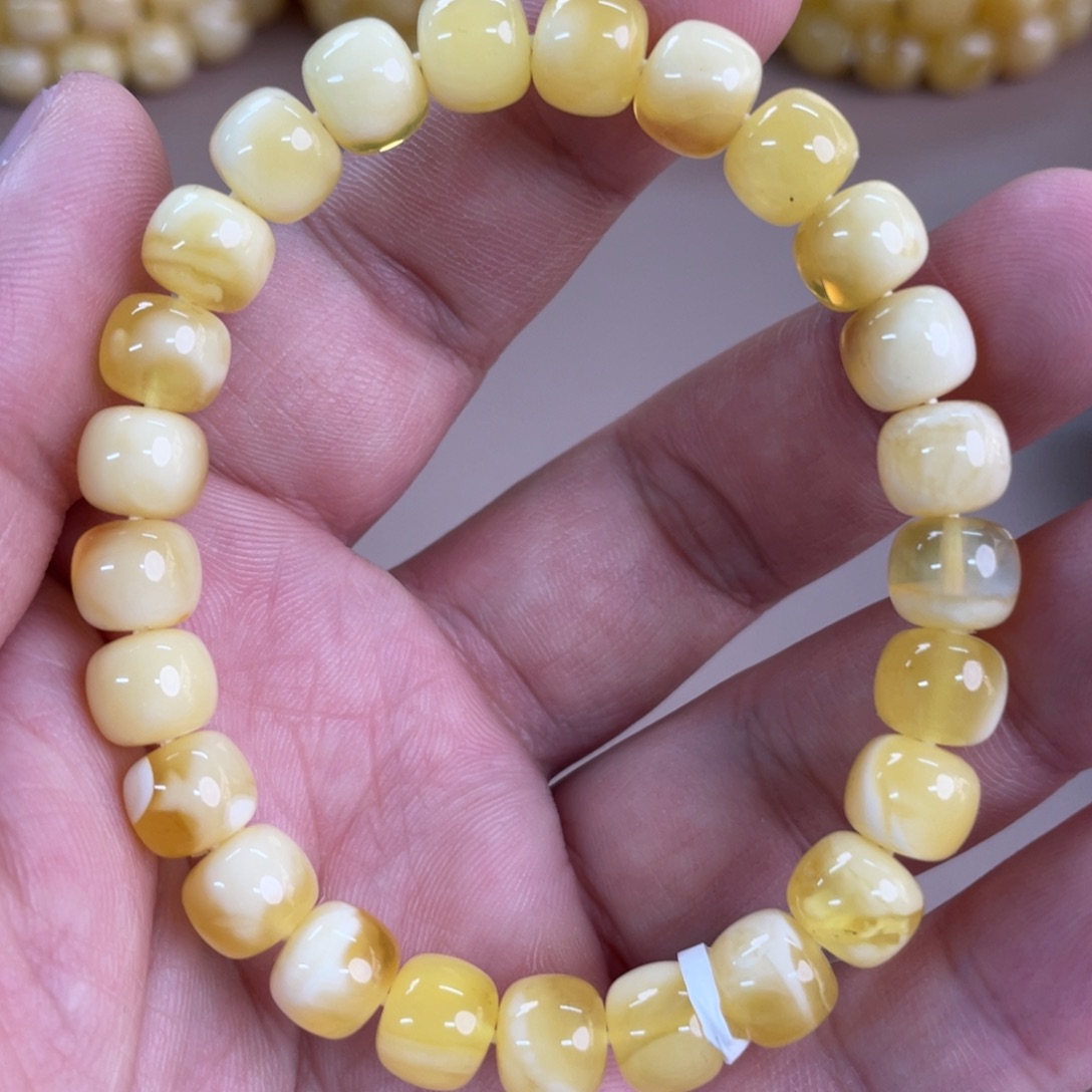 琥珀裸石未镶嵌1230000000