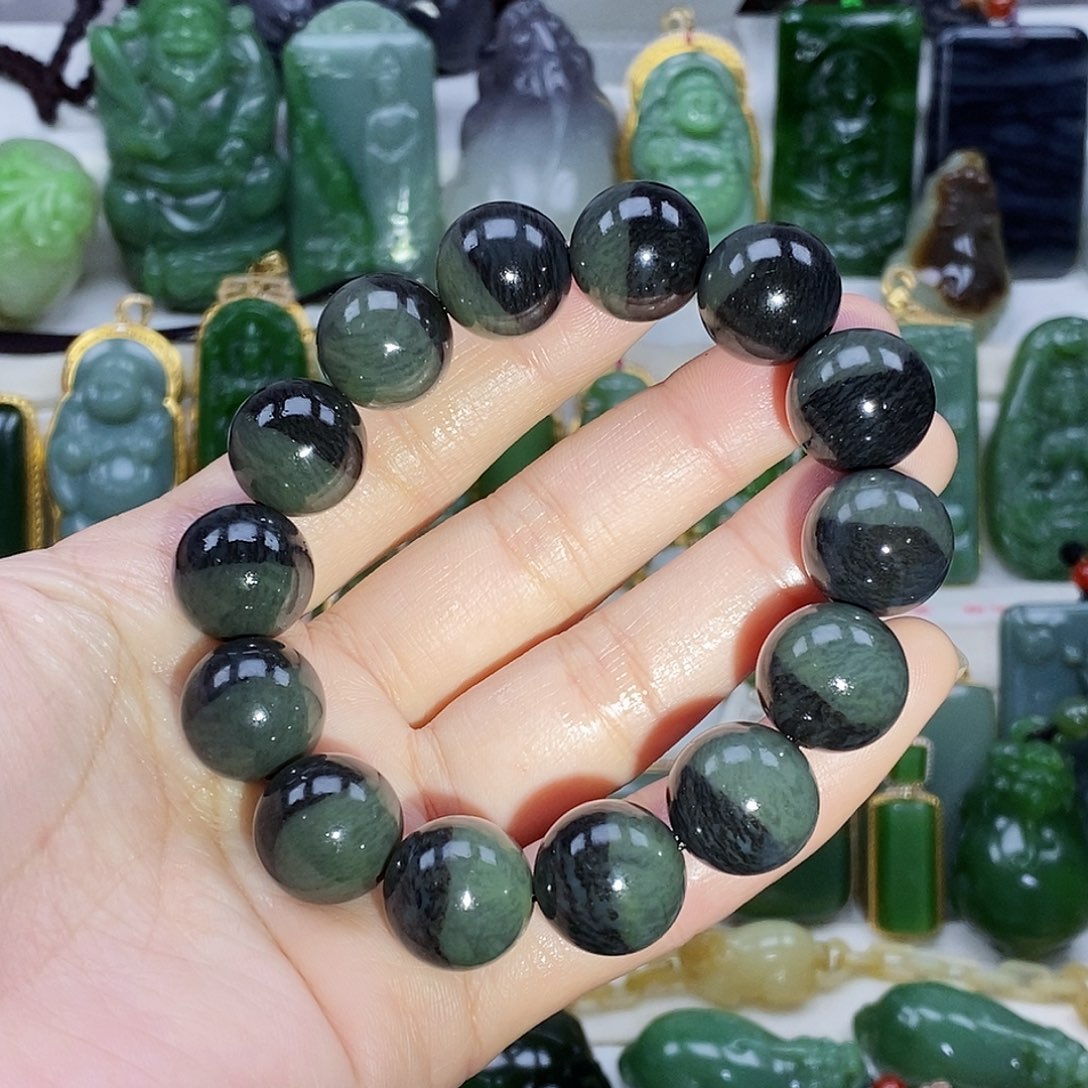 和田玉颈饰卡16未镶嵌