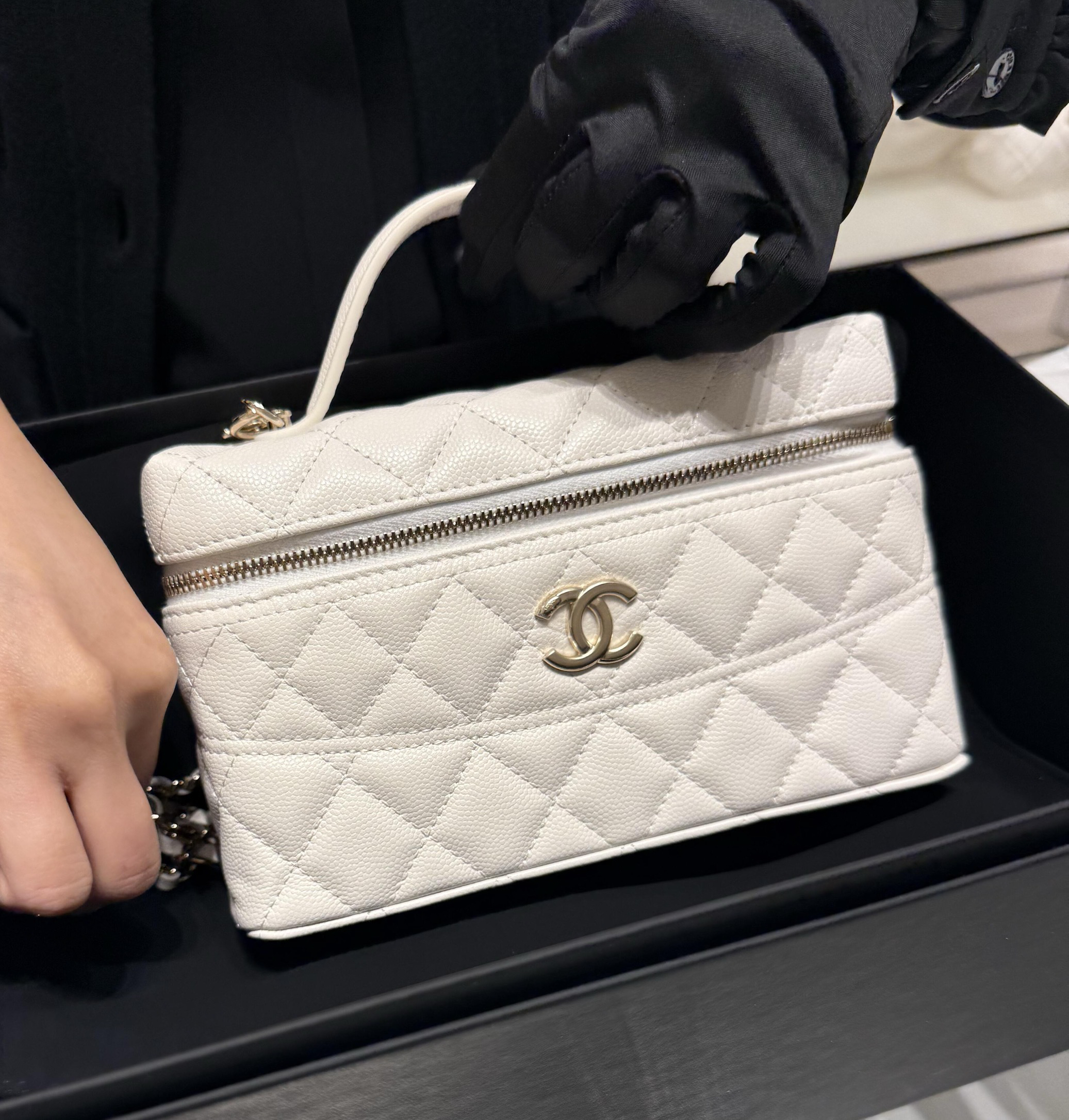 未使用 Chanel/香奈儿 26c鱼子酱白色腰线lp