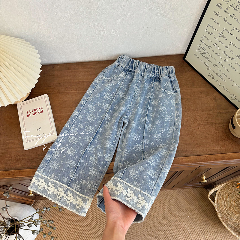 女童韩版时尚蕾丝碎花牛仔裤洋气百搭儿童休闲裤穿搭秋季直筒