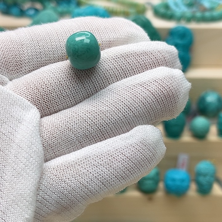 绿松石珠宝未镶嵌