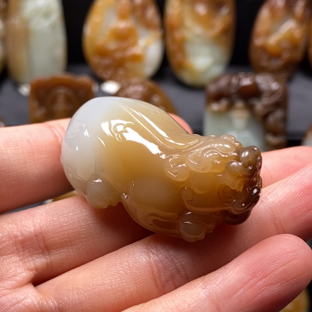 和田玉挂件未镶嵌