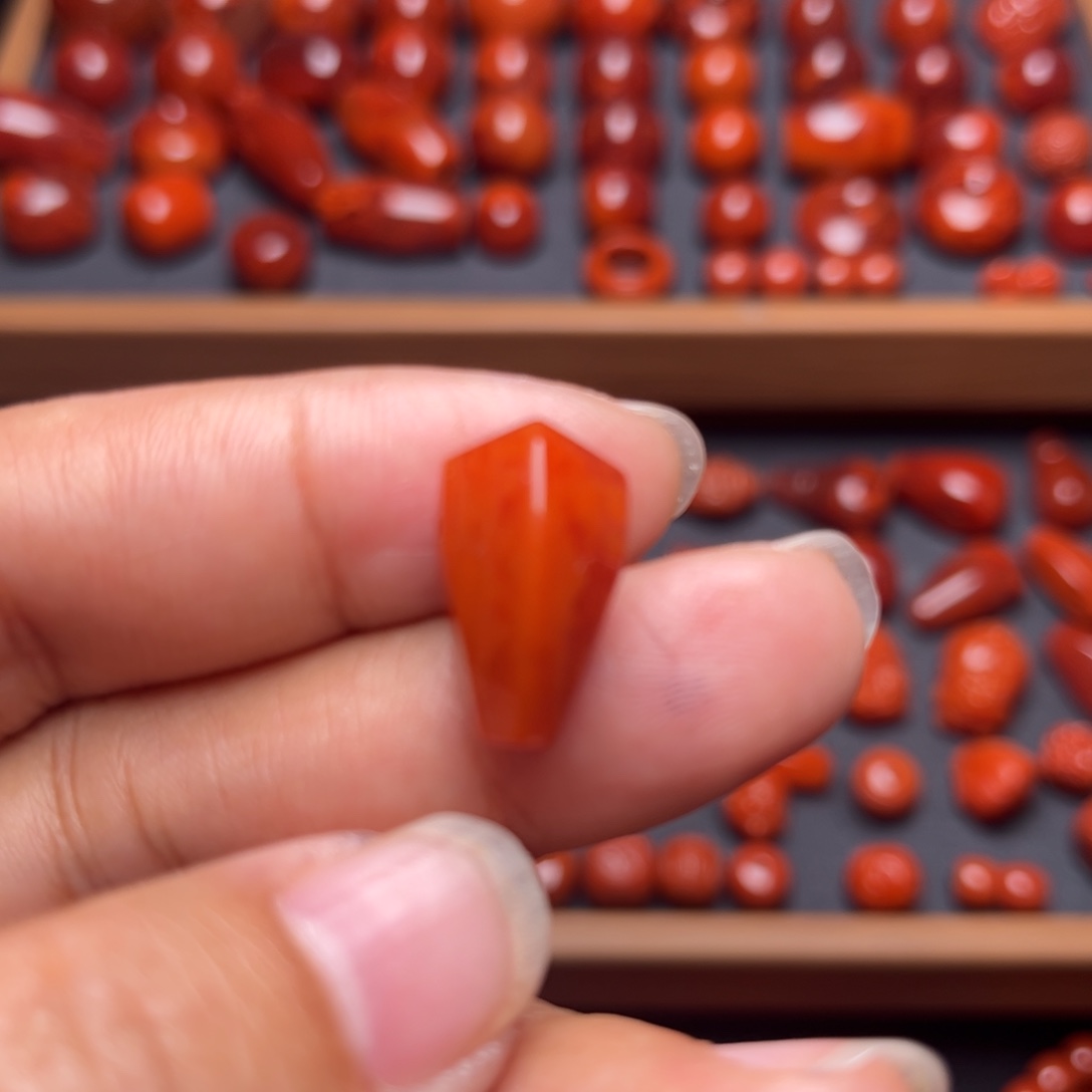 南红玛瑙配饰未镶嵌火焰纹三通卡10.2mm