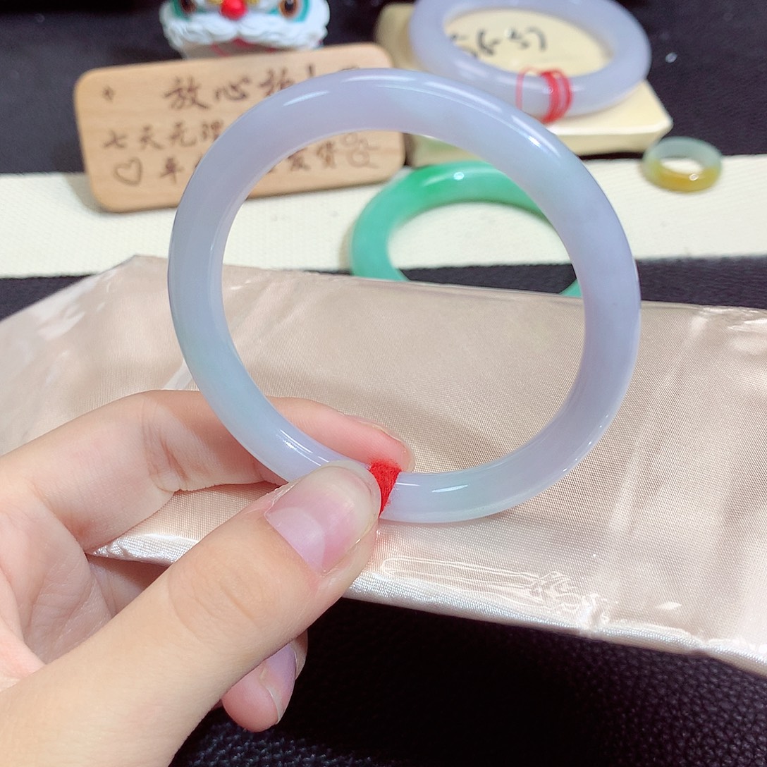 翡翠未镶嵌手镯1214