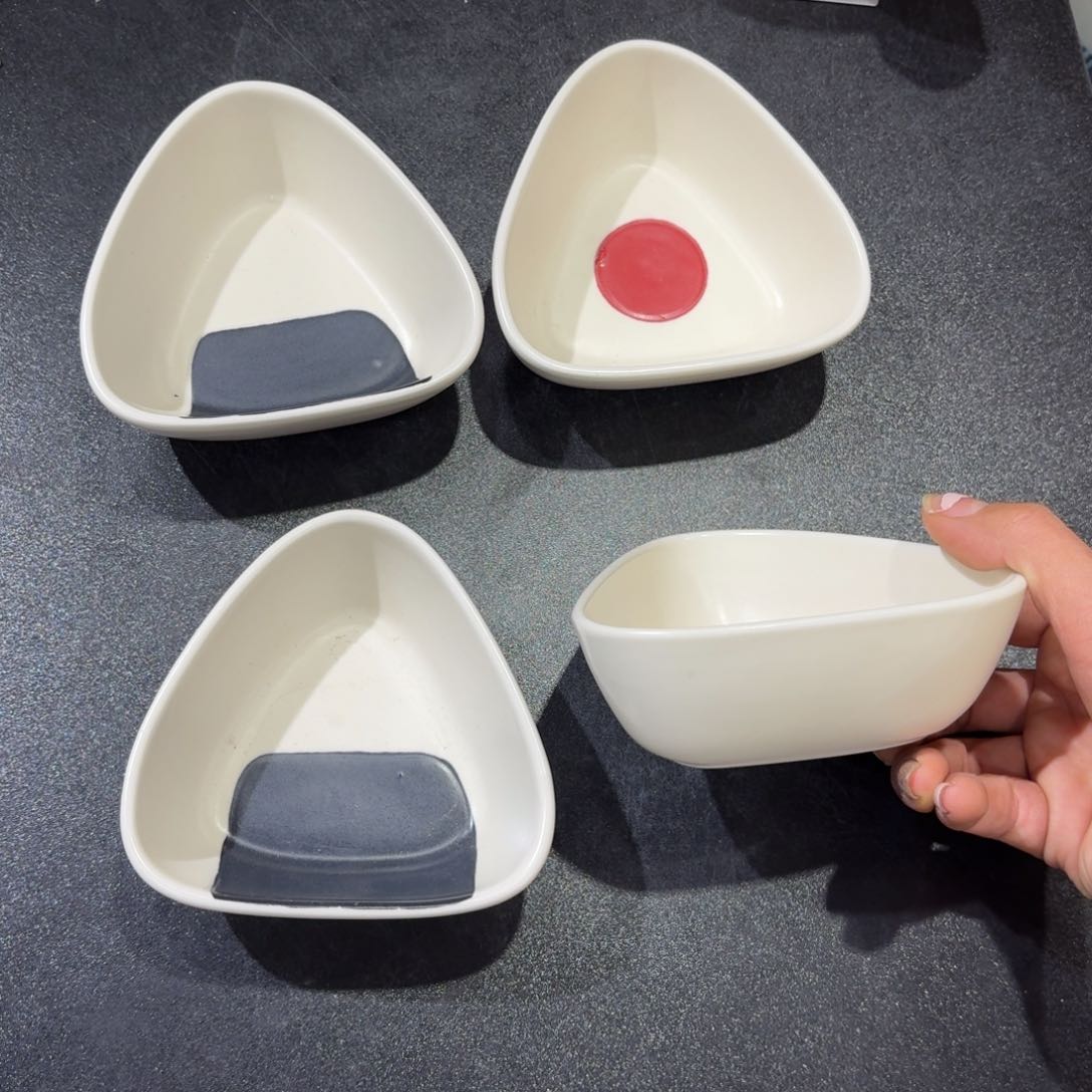 瓷四个微瑕特价处理