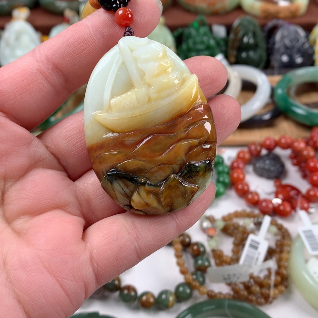 岫玉颈饰未镶嵌吊坠