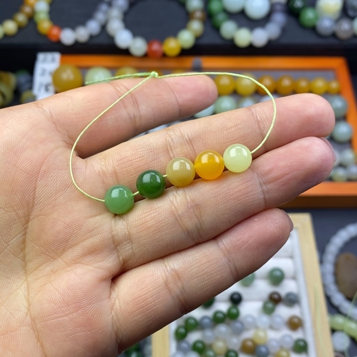 和田玉卡8单珠未镶嵌玉*