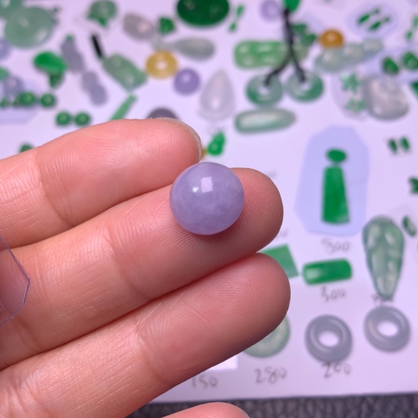【闪购商品】翡翠颈饰未镶嵌是**酱蛋