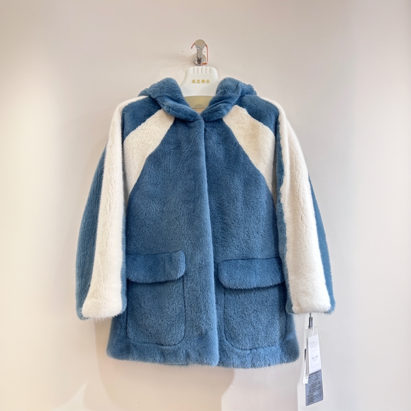 珍珠缎染收腰连帽款2025进口水貂皮草短二天鹅绒整貂网红直播福利