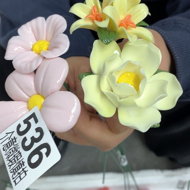 摆件陶瓷材料研究