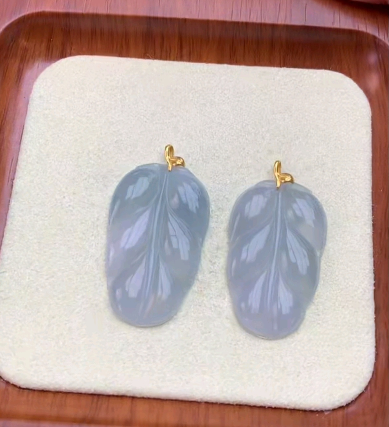 天然A货翡翠吊坠（多样性发其一）