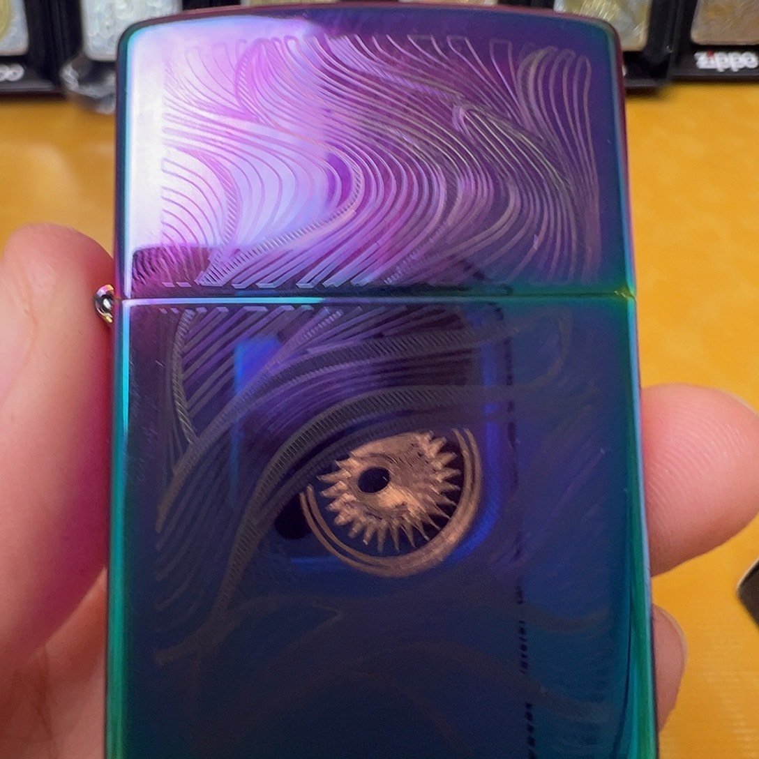 铜秋水含睛打火机