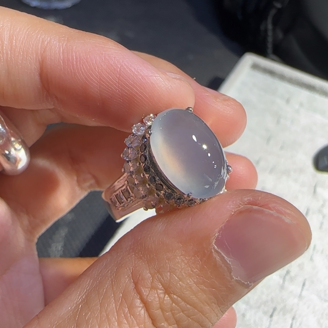 翡翠未镶嵌戒指翡翠