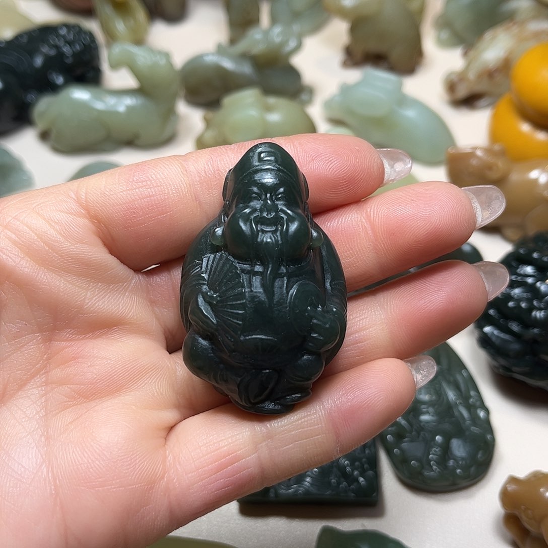 白玉菩提吊坠白玉菩提吊坠