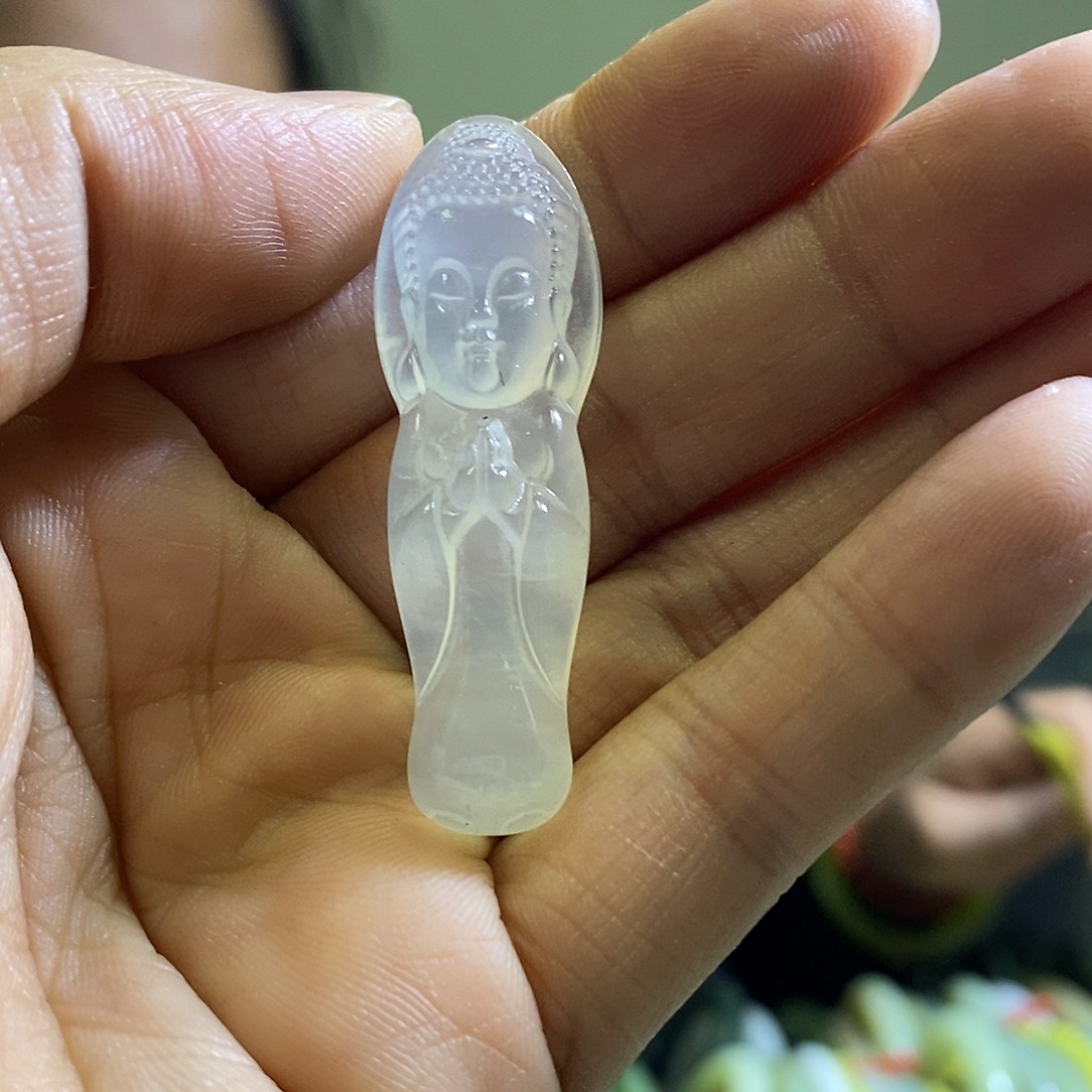 岫玉未镶嵌手镯一个
