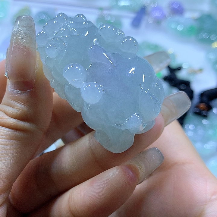 翡翠颈饰未镶嵌 天然翡翠A货吊坠