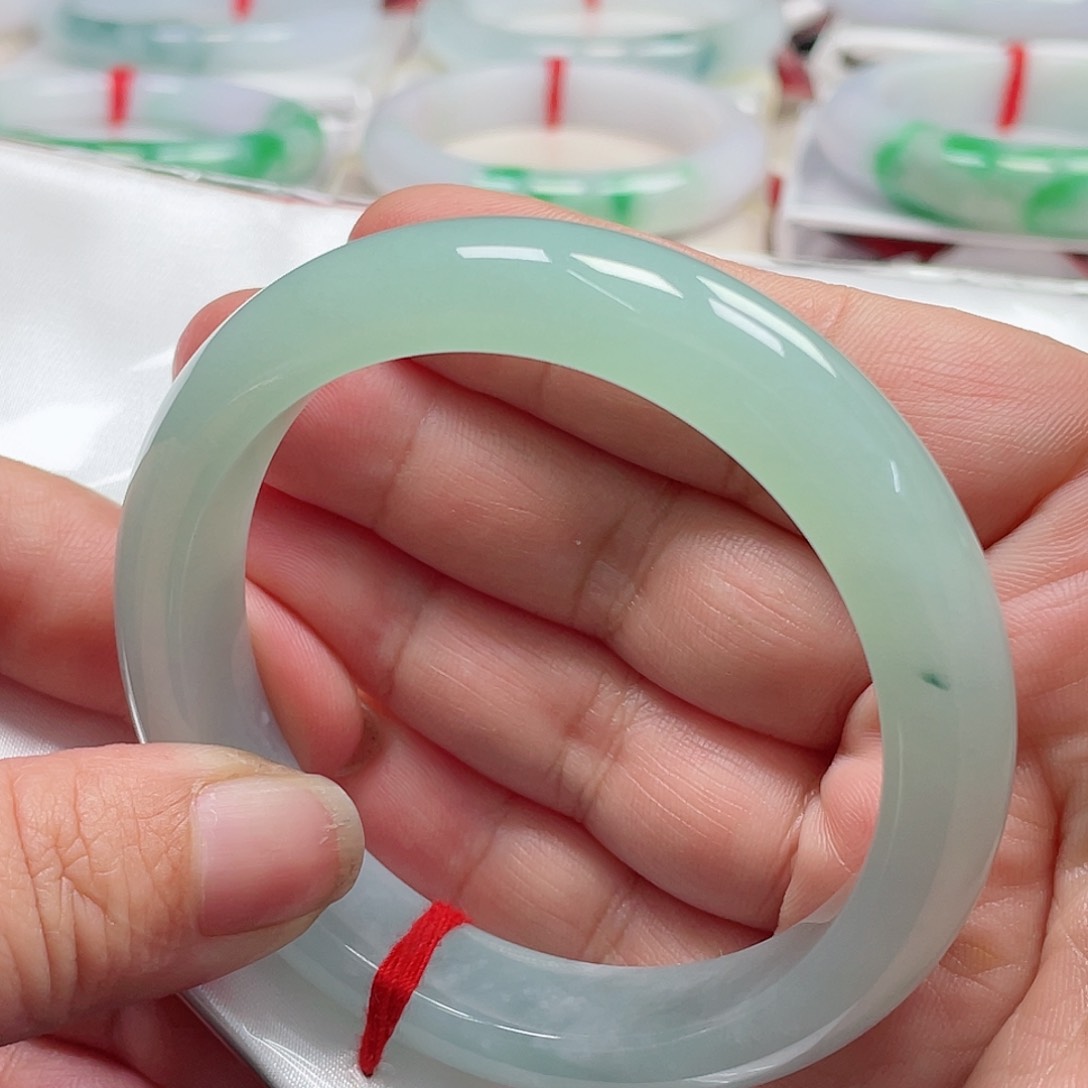 翡翠手镯未镶嵌缅甸翡翠手镯58圈