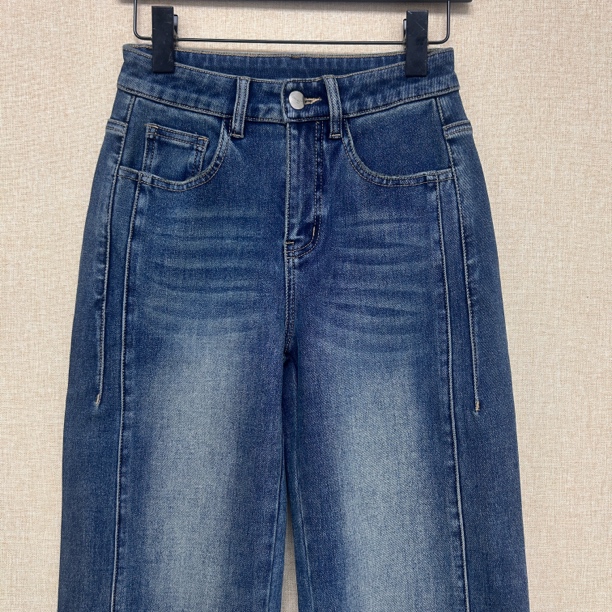 女士高质量植绒抗皱免熨烫高腰直筒显瘦显高垂感复古牛仔裤四面弹