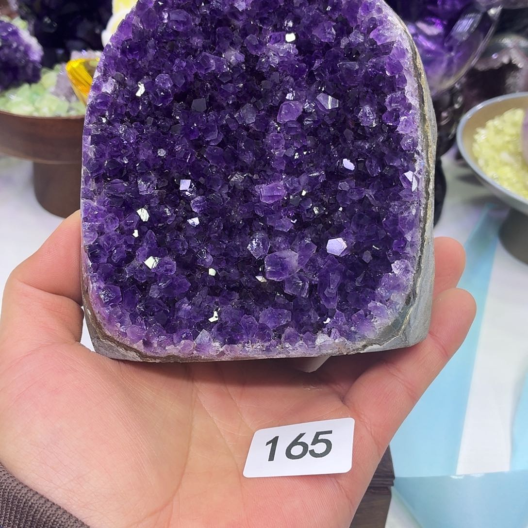 未镶嵌水晶大型摆件（非配饰）