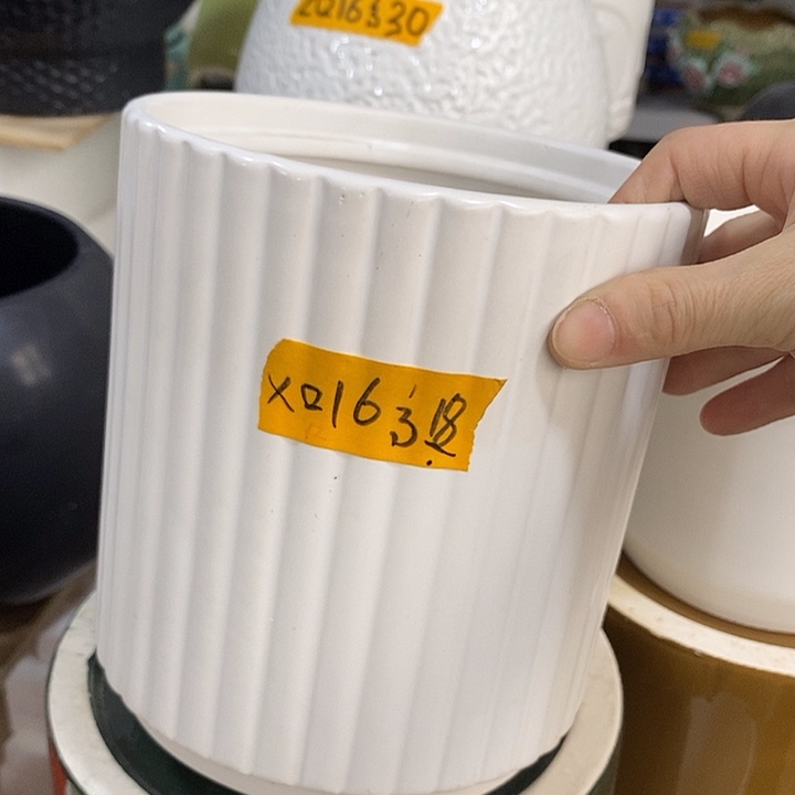 陶盆有孔 瑕疵针孔漏釉介意勿拍口 高